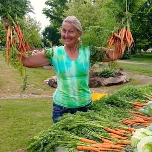 Meet your Posher, Donna